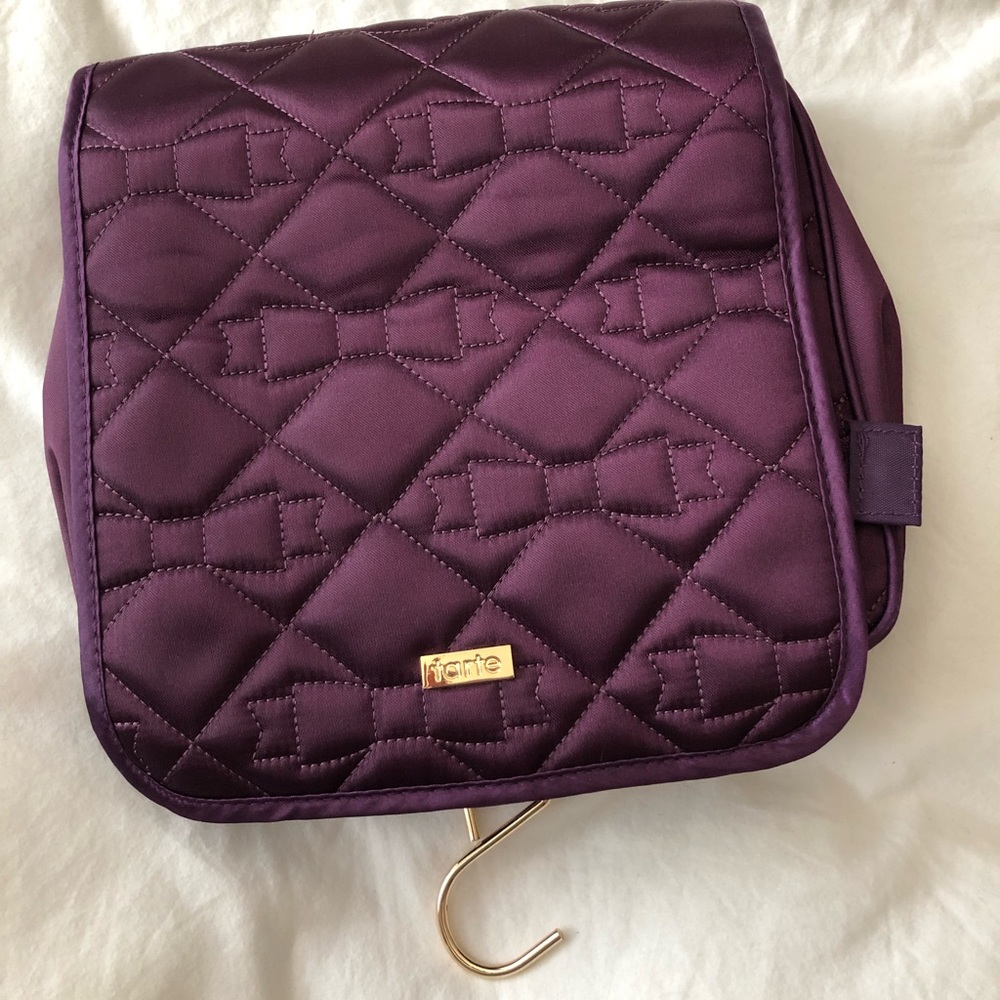 Tarte makeup bag 💜